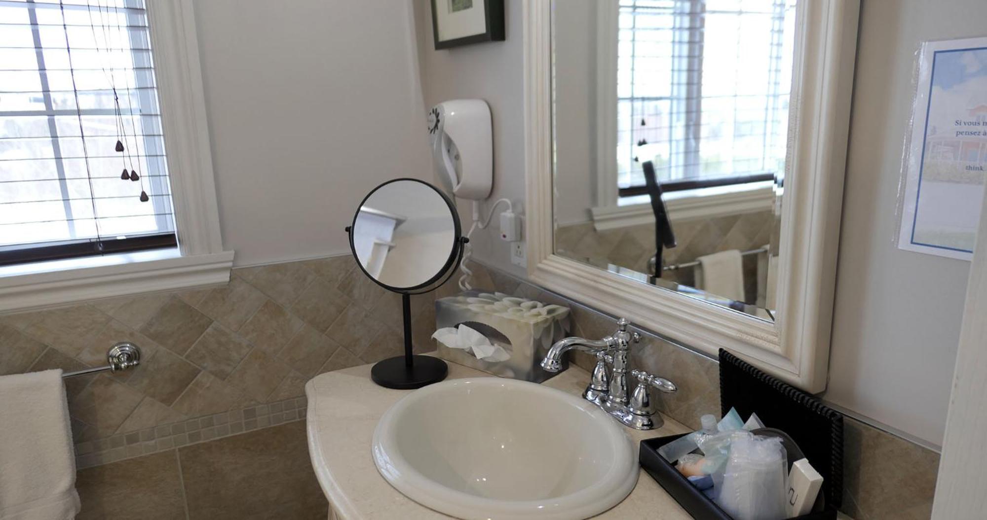 Auberge La Daina Baie-Saint-Paul Room photo